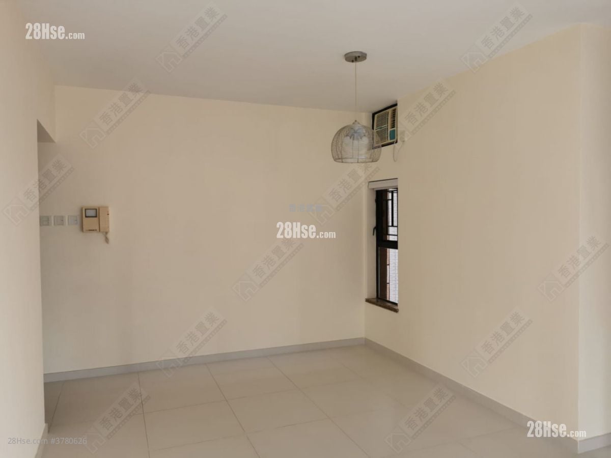 Primrose Court Sell 3 Bedrooms , 2 Bathrooms 659 ft²