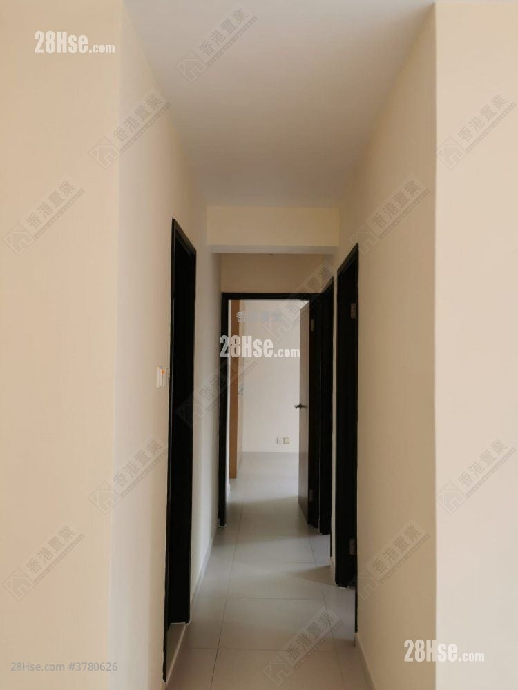 Primrose Court Sell 3 Bedrooms , 2 Bathrooms 659 ft²