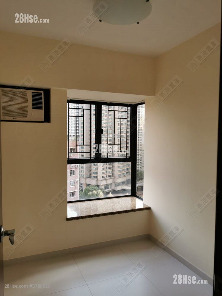 Primrose Court Sell 3 Bedrooms , 2 Bathrooms 659 ft²