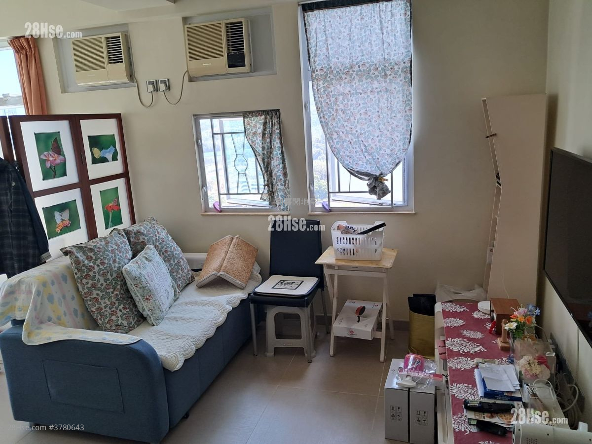 Tai Po Centre Sell 2 Bedrooms , 1 Bathroom 361 ft²