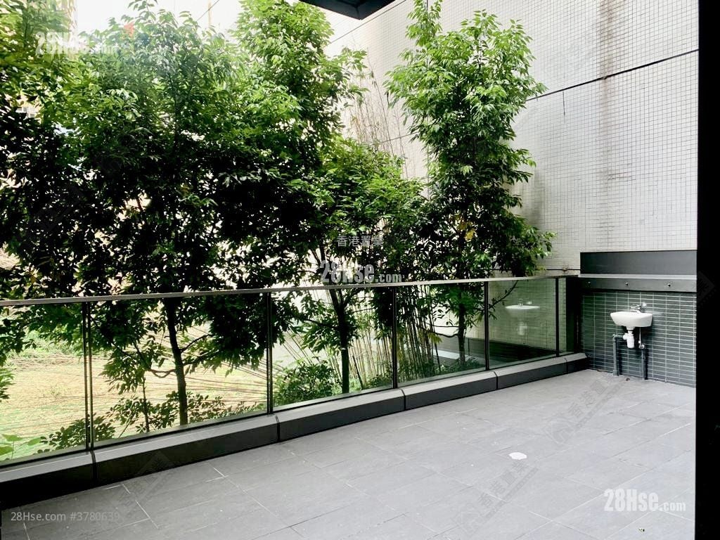 Novum West Sell 2 Bedrooms , 1 Bathroom 503 ft²