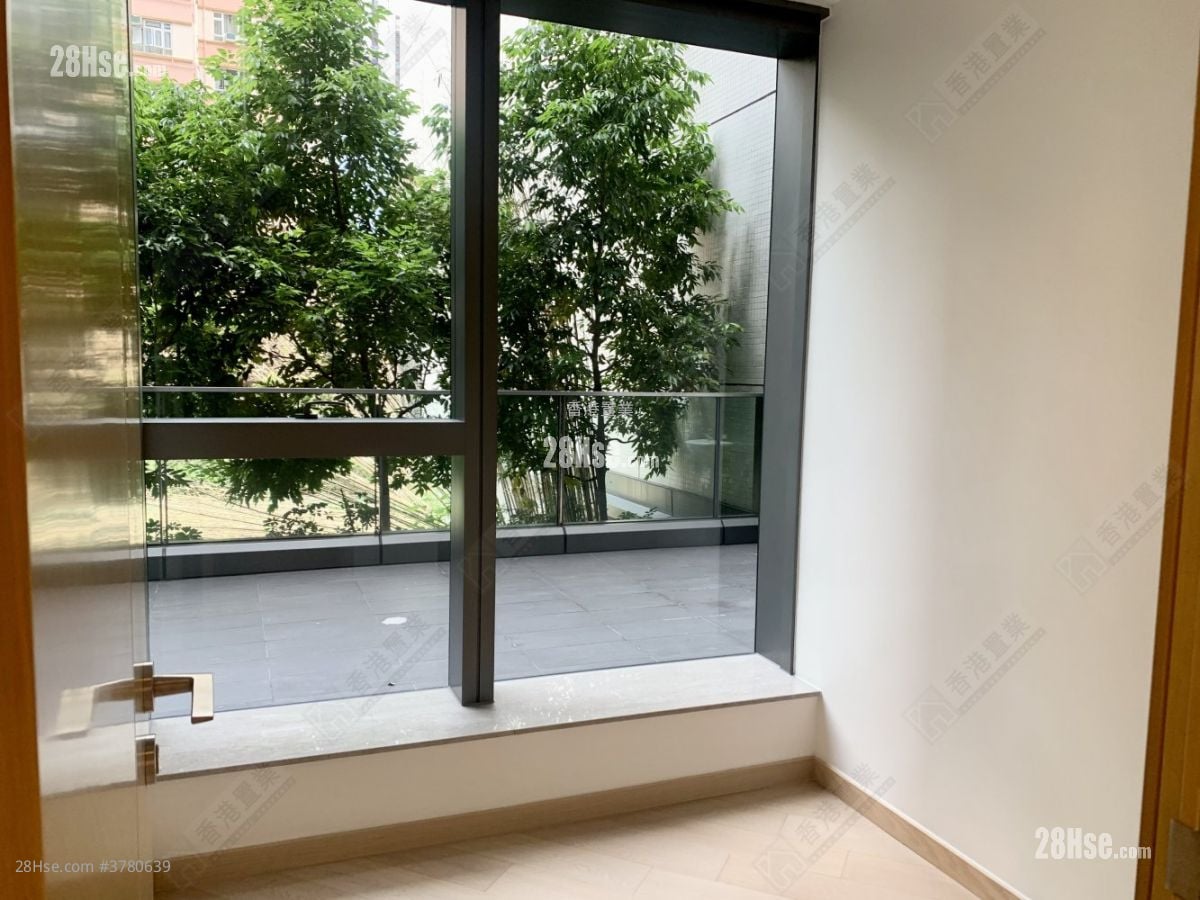 Novum West Sell 2 Bedrooms , 1 Bathroom 503 ft²