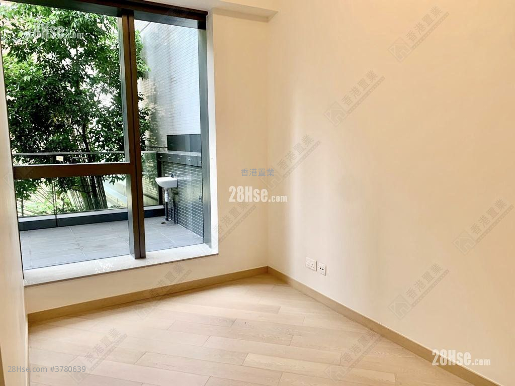 Novum West Sell 2 Bedrooms , 1 Bathroom 503 ft²