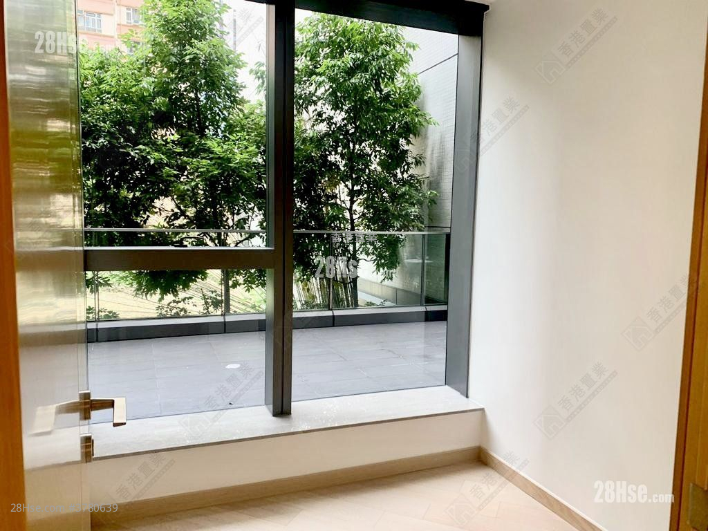 Novum West Sell 2 Bedrooms , 1 Bathroom 503 ft²