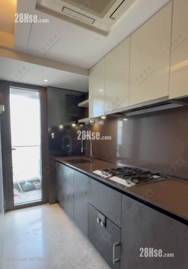 殷然 售盘 2 房 , 1 浴室 588 平方尺