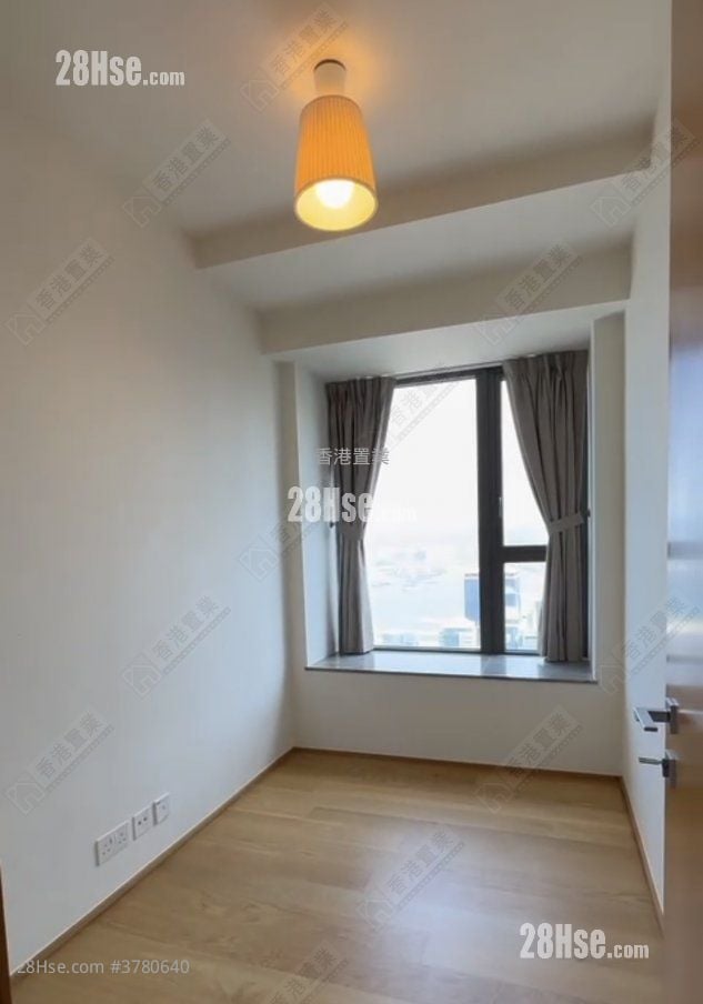 殷然 售盘 2 房 , 1 浴室 588 平方尺