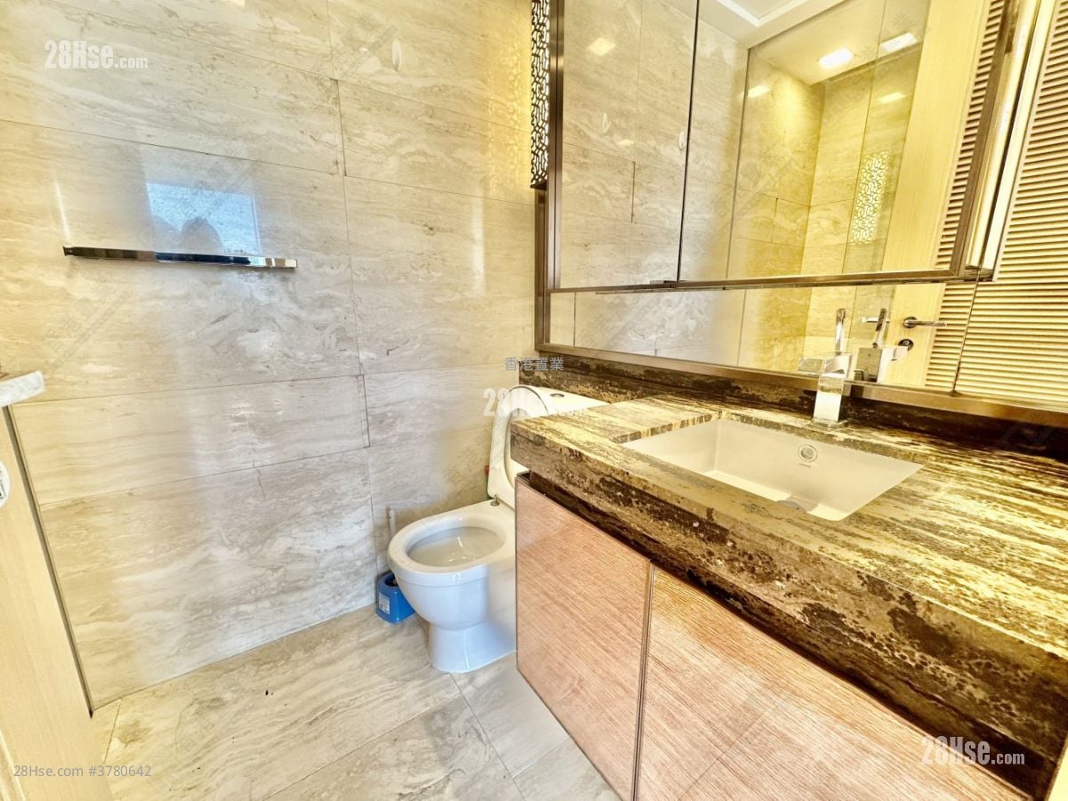 南湾 售盘 3 房 , 2 浴室 784 平方尺