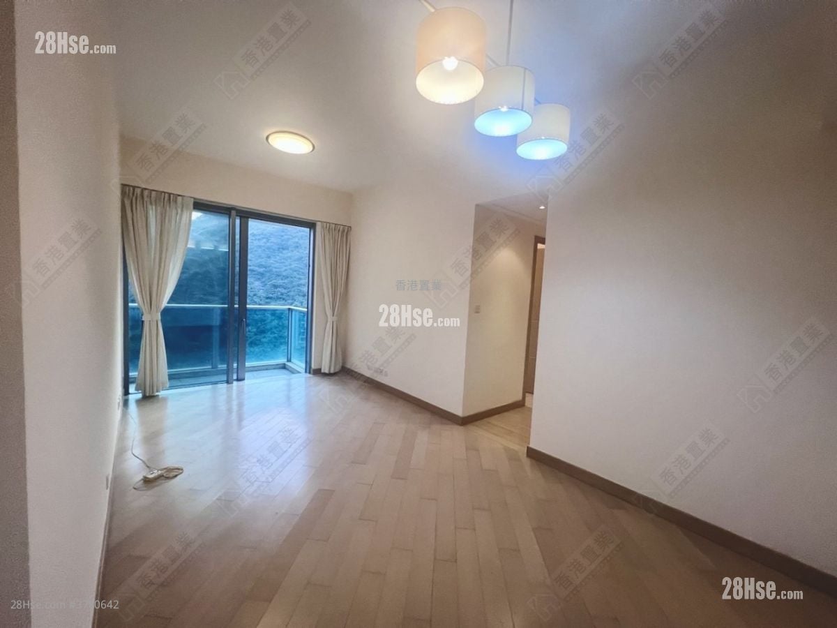 南湾 售盘 3 房 , 2 浴室 784 平方尺