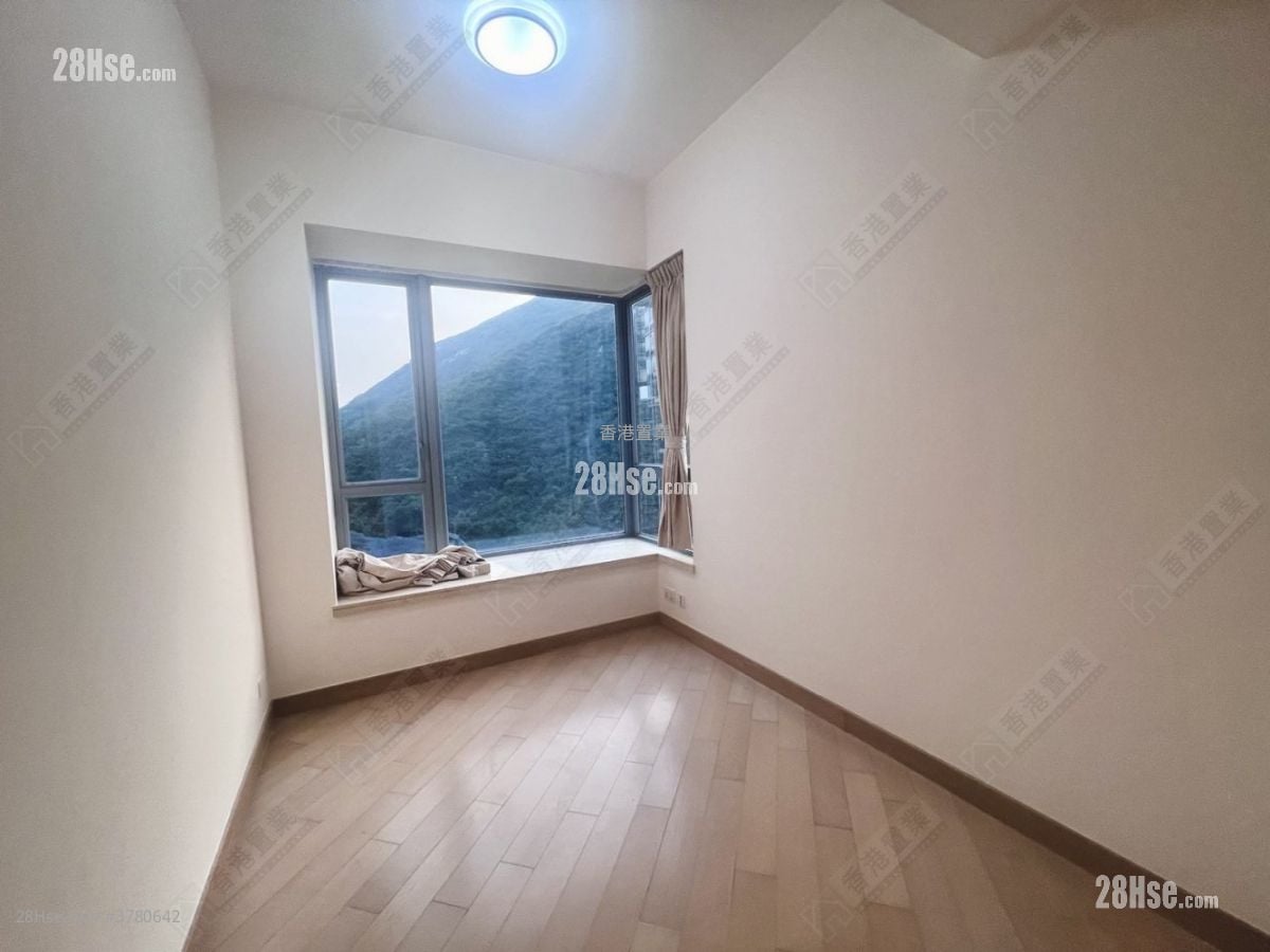 南湾 售盘 3 房 , 2 浴室 784 平方尺