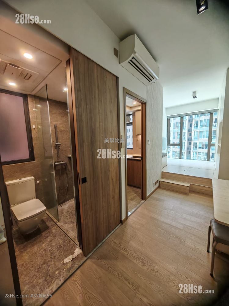 Centra Horizon Rental Studio , 1 Bathroom 251 ft²