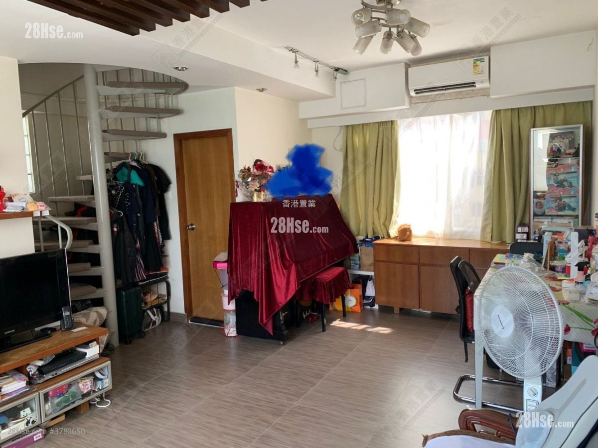 万宝大厦 售盘 2 房 , 3 浴室 685 平方尺