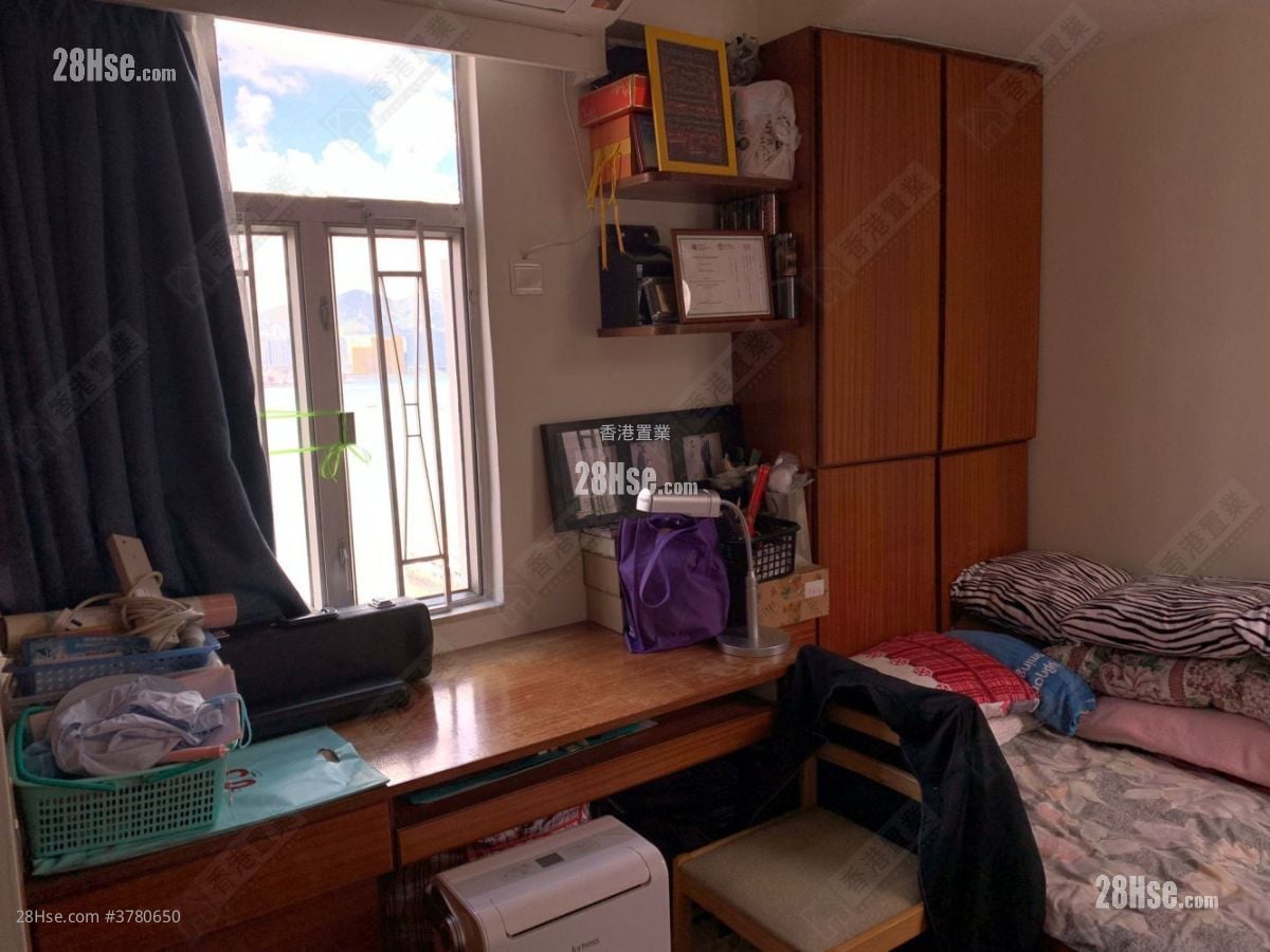 万宝大厦 售盘 2 房 , 3 浴室 685 平方尺