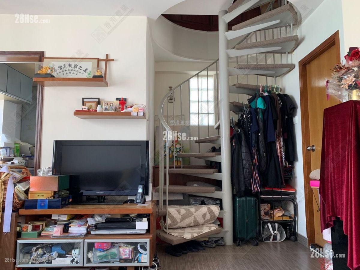 万宝大厦 售盘 2 房 , 3 浴室 685 平方尺