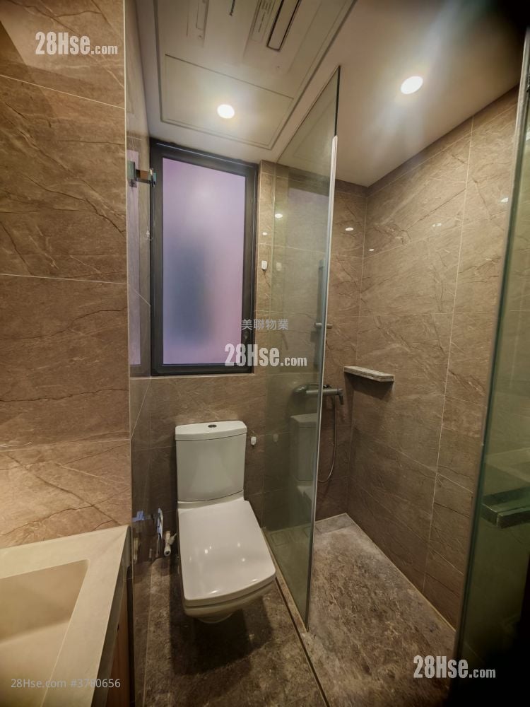 Centra Horizon Rental Studio , 1 Bathroom 251 ft²