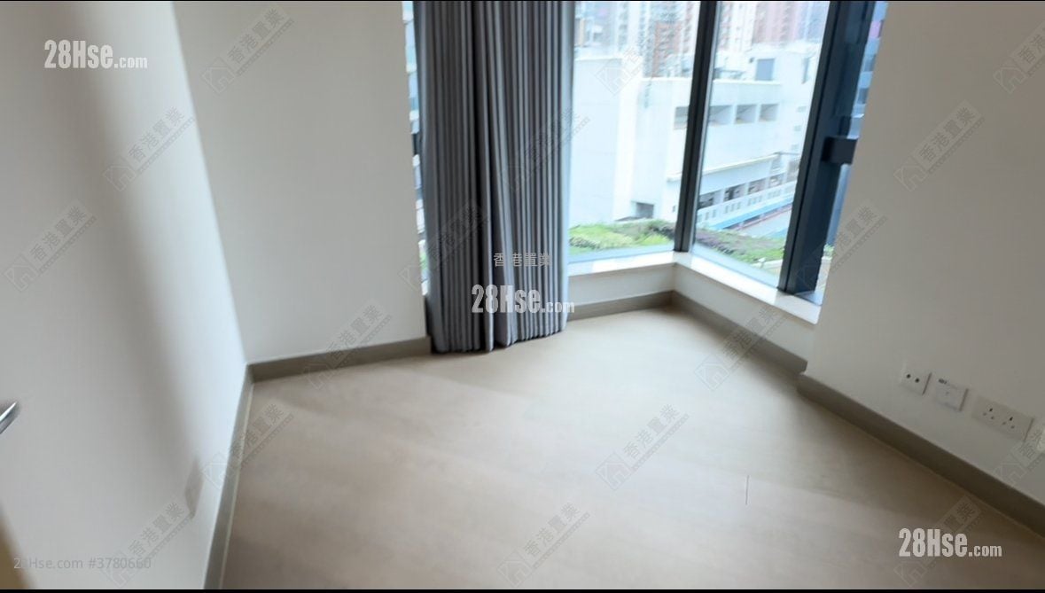 Victoria Harbour Rental 4 Bedrooms , 4 Bathrooms 1,438 ft²