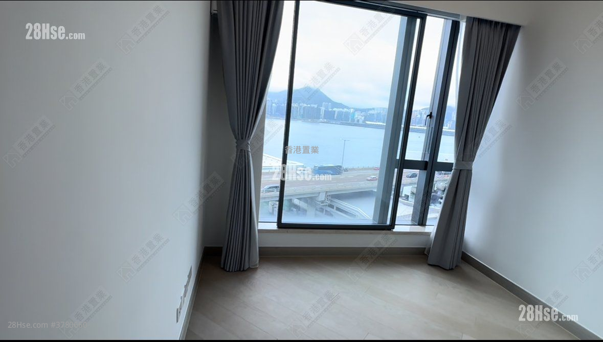 Victoria Harbour Rental 4 Bedrooms , 4 Bathrooms 1,438 ft²