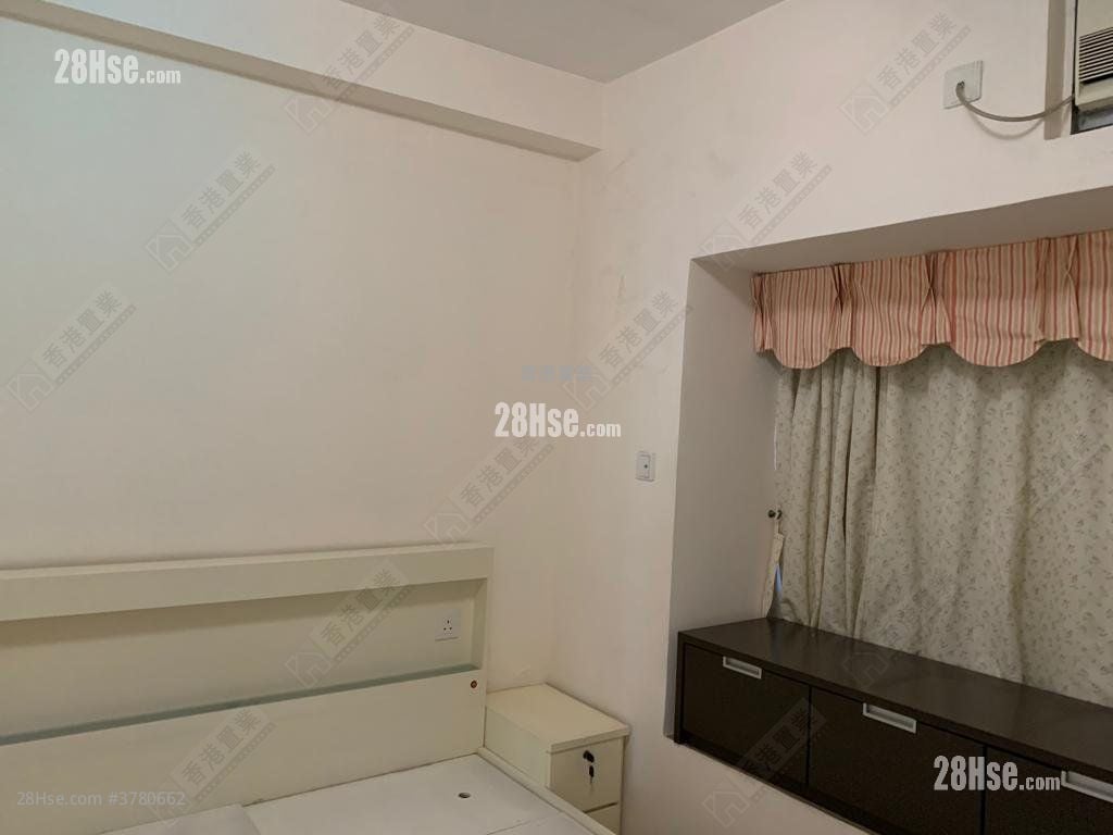 Jade Terrace Sell 3 Bedrooms , 2 Bathrooms 646 ft²