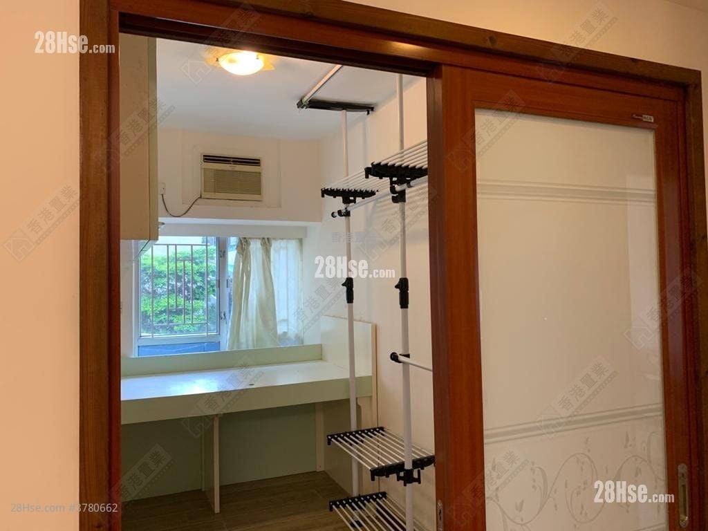 Jade Terrace Sell 3 Bedrooms , 2 Bathrooms 646 ft²