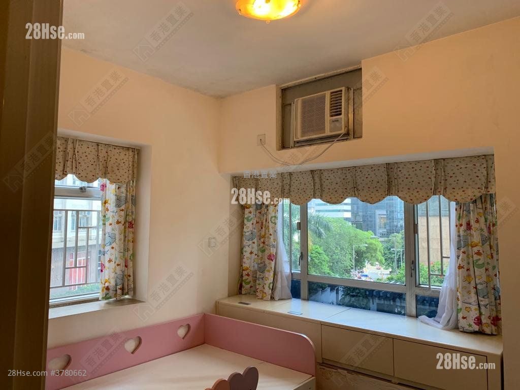 Jade Terrace Sell 3 Bedrooms , 2 Bathrooms 646 ft²