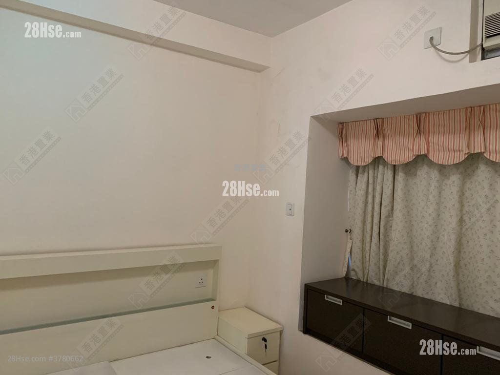 Jade Terrace Sell 3 Bedrooms , 2 Bathrooms 646 ft²