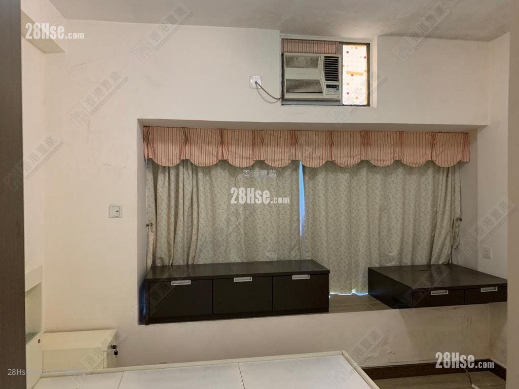 Jade Terrace Sell 3 Bedrooms , 2 Bathrooms 646 ft²