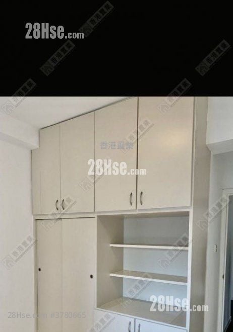 Beverly Hill Sell 4 Bedrooms , 3 Bathrooms 1,346 ft²