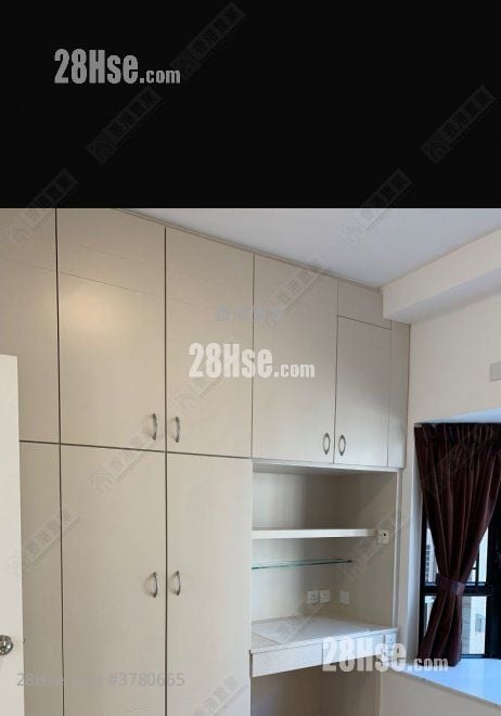 Beverly Hill Sell 4 Bedrooms , 3 Bathrooms 1,346 ft²