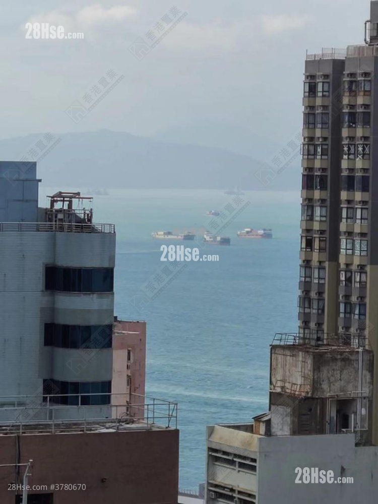 The Met. Sublime Sell 1 Bedroom , 1 Bathroom 328 ft²