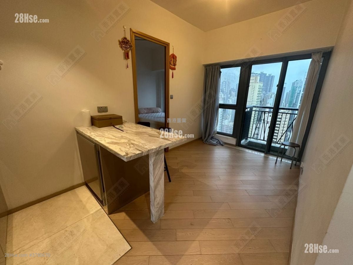 The Met. Sublime Sell 1 Bedroom , 1 Bathroom 328 ft²