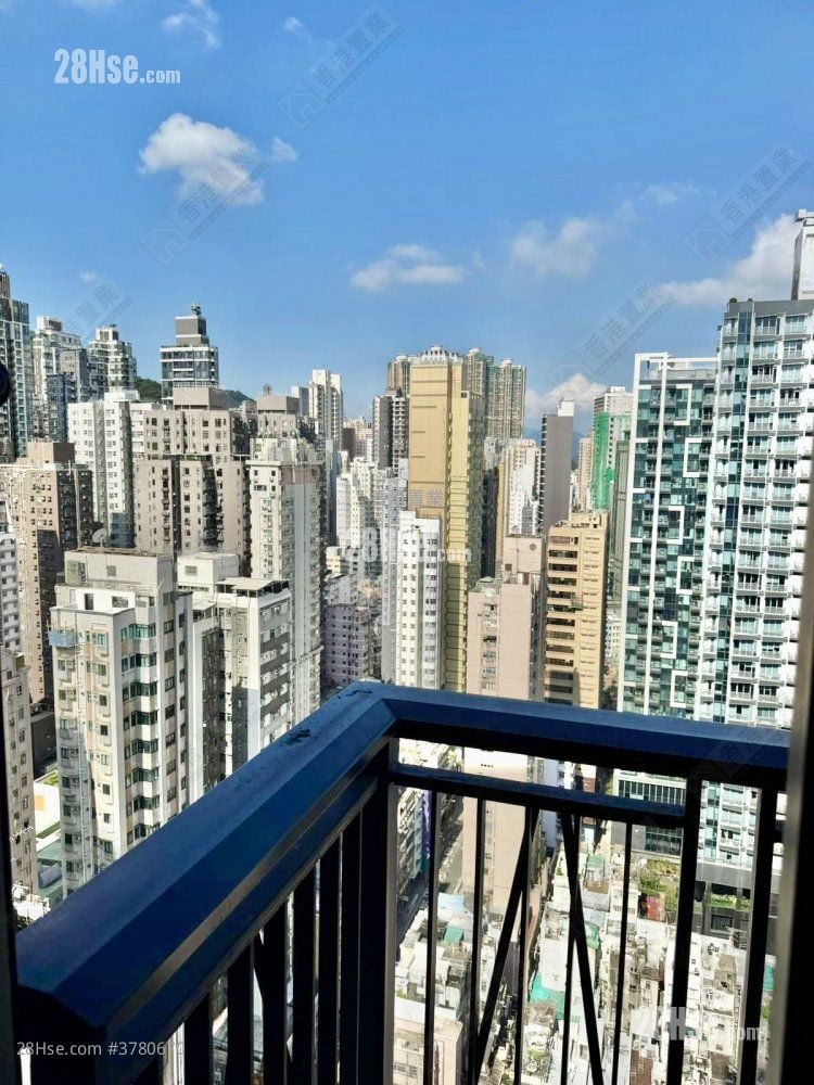 The Met. Sublime Sell 1 Bedroom , 1 Bathroom 328 ft²