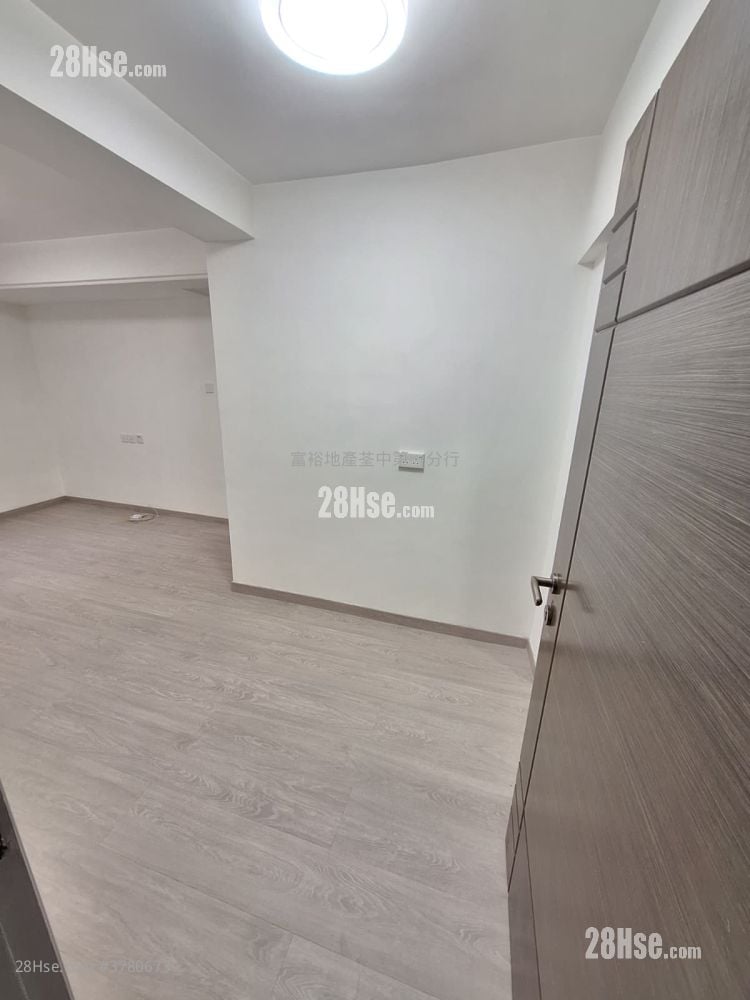 荃湾中心 租盘 2 房 , 1 浴室 460 平方尺