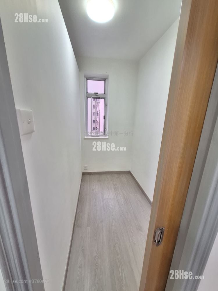 荃湾中心 租盘 2 房 , 1 浴室 460 平方尺