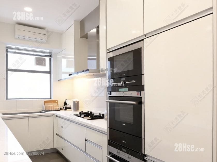 The Belcher's Rental 3 Bedrooms , 3 Bathrooms 1,061 ft²