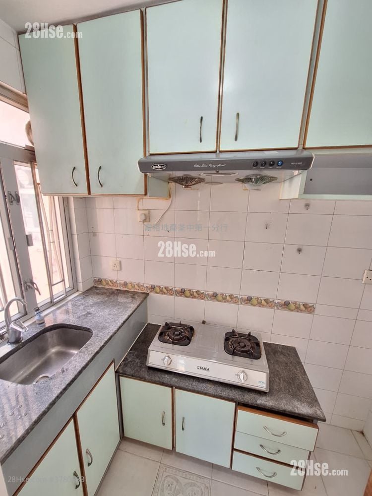 荃湾中心 租盘 2 房 , 1 浴室 378 平方尺