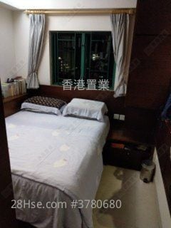 Scholastic Garden Sell 3 Bedrooms , 2 Bathrooms 783 ft²