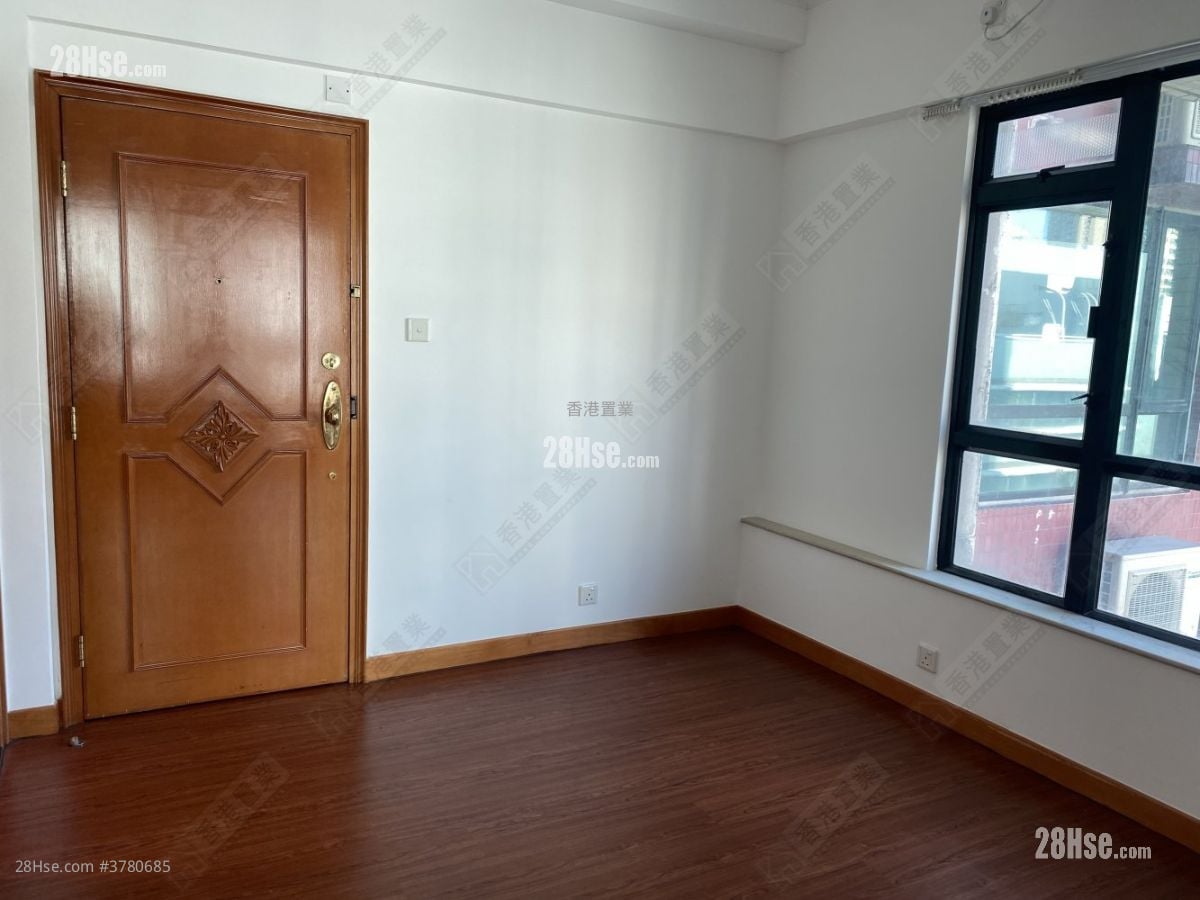 海景轩 售盘 2 房 , 1 浴室 356 平方尺