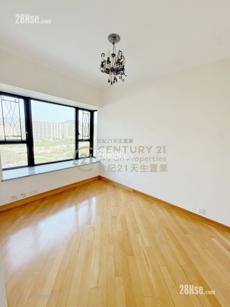 爱琴海岸 售盘 4 房 , 2 浴室 742 平方尺