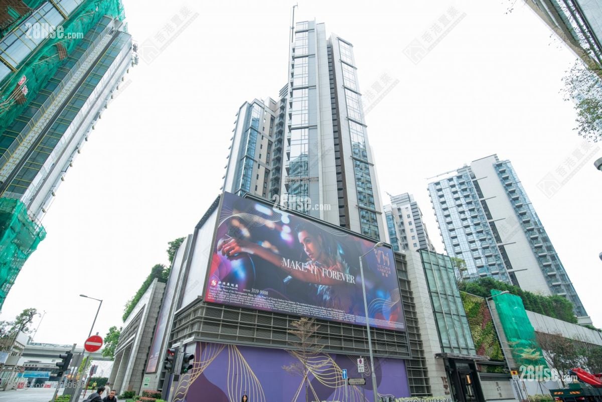 Victoria Harbour Rental 1 Bathroom 286 ft²