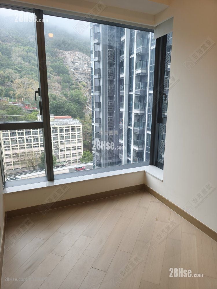 Lime Gala Rental 2 Bedrooms , 1 Bathroom 459 ft²