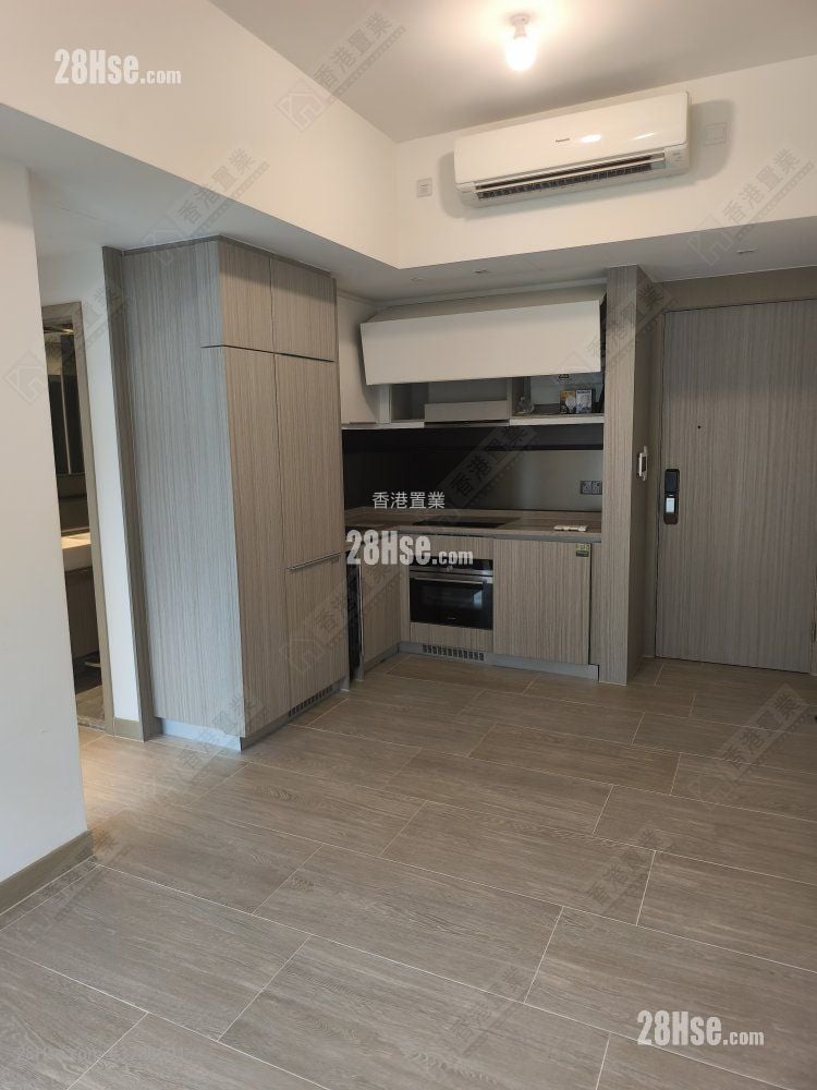 Lime Gala Rental 2 Bedrooms , 1 Bathroom 459 ft²