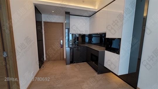 Century Link Sell 1 Bedroom 379 ft²