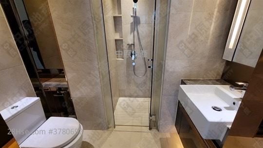 Century Link Sell 1 Bedroom 379 ft²