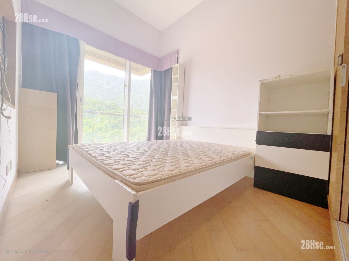 Avignon Sell 3 Bedrooms , 2 Bathrooms 698 ft²