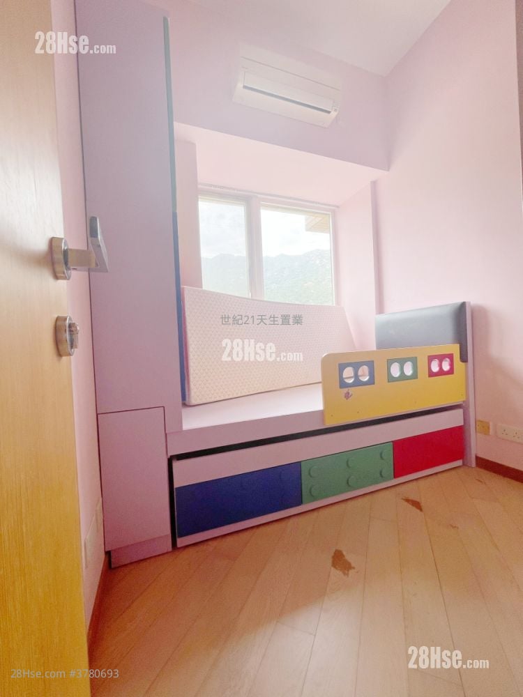 Avignon Sell 3 Bedrooms , 2 Bathrooms 698 ft²