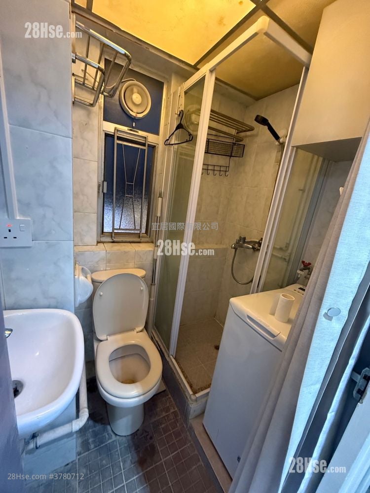 Shatin Centre Rental 2 Bedrooms , 1 Bathroom 390 ft²