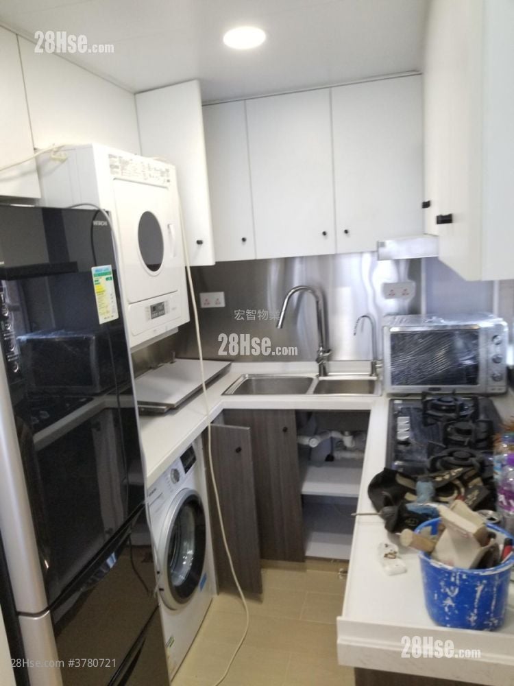 Aldrich Garden Sell 2 Bedrooms , 2 Bathrooms 592 ft²