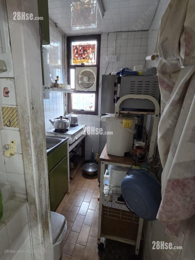 May Shing Court Sell