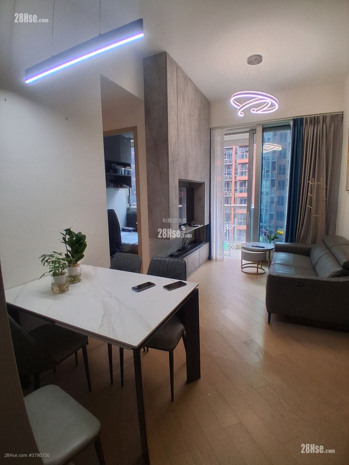 Mayfair By The Sea 8 Sell 2 Bedrooms , 1 Bathroom 494 ft²