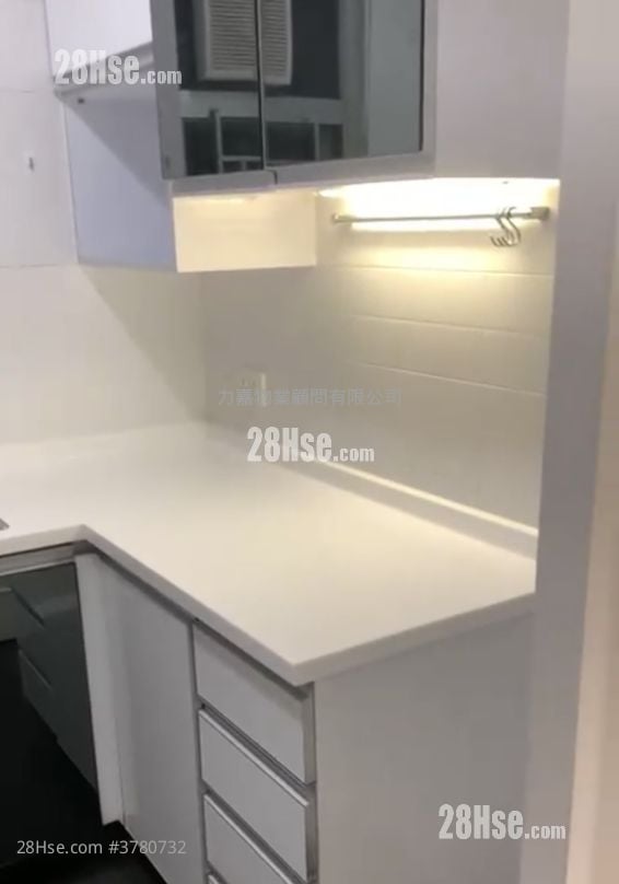 威景台 售盘 2 房 , 1 浴室 700 平方尺