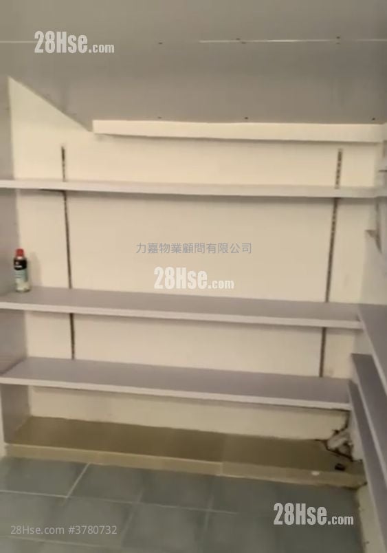 威景台 售盘 2 房 , 1 浴室 700 平方尺